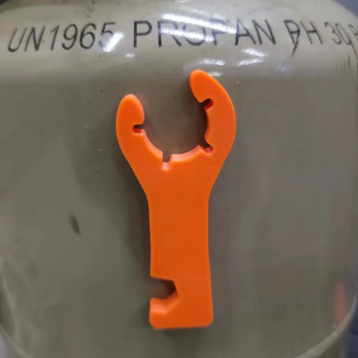 מפתח גז 2in1 לרכב קמפינג